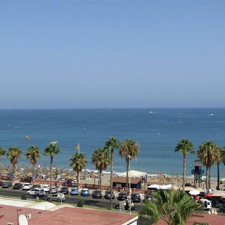 Luxury Beachfront Apartment In Benalmadena Costa Eksteriør billede