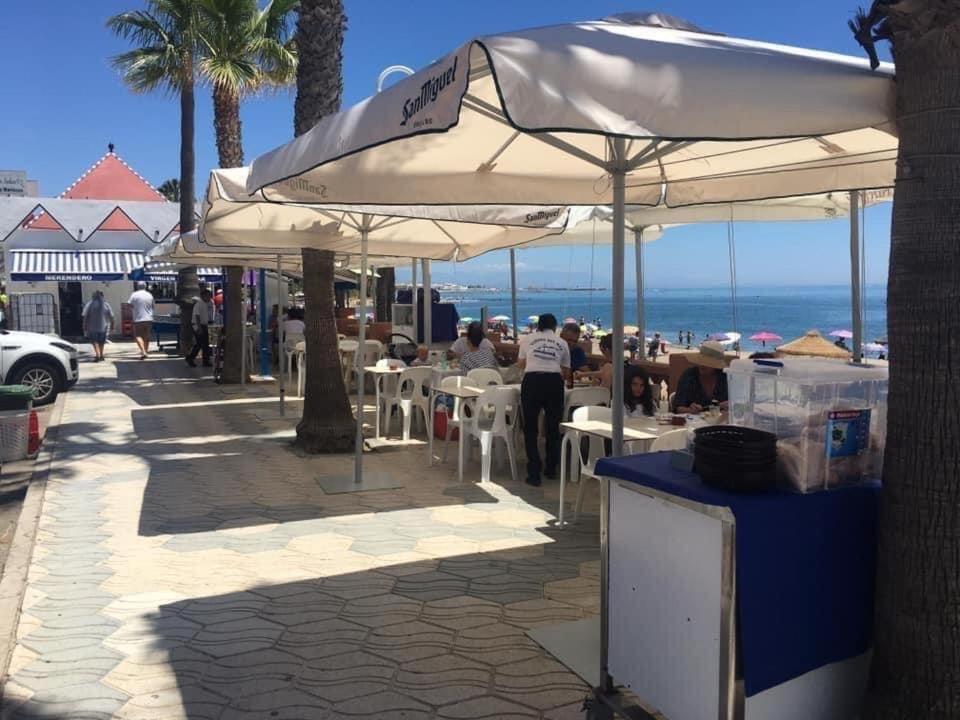 Luxury Beachfront Apartment In Benalmadena Costa Eksteriør billede
