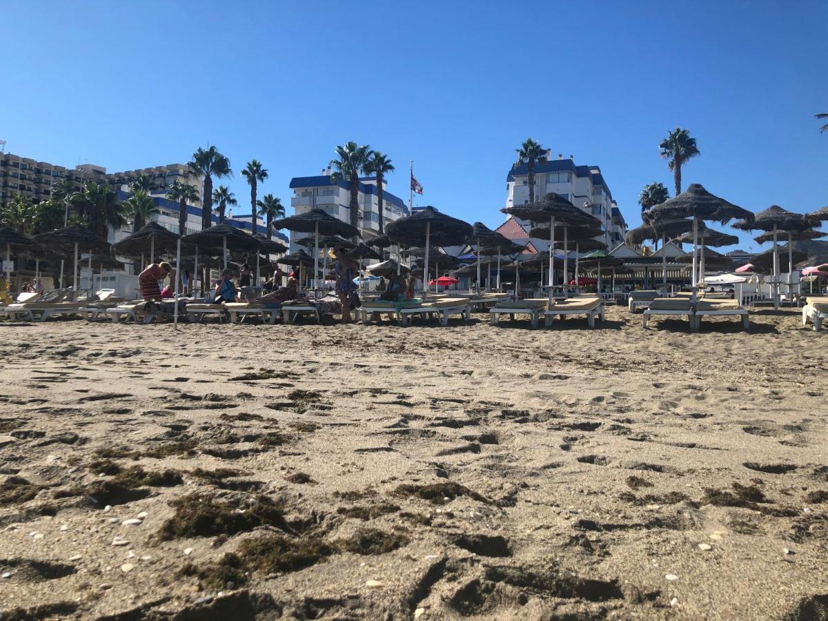 Luxury Beachfront Apartment In Benalmadena Costa Eksteriør billede