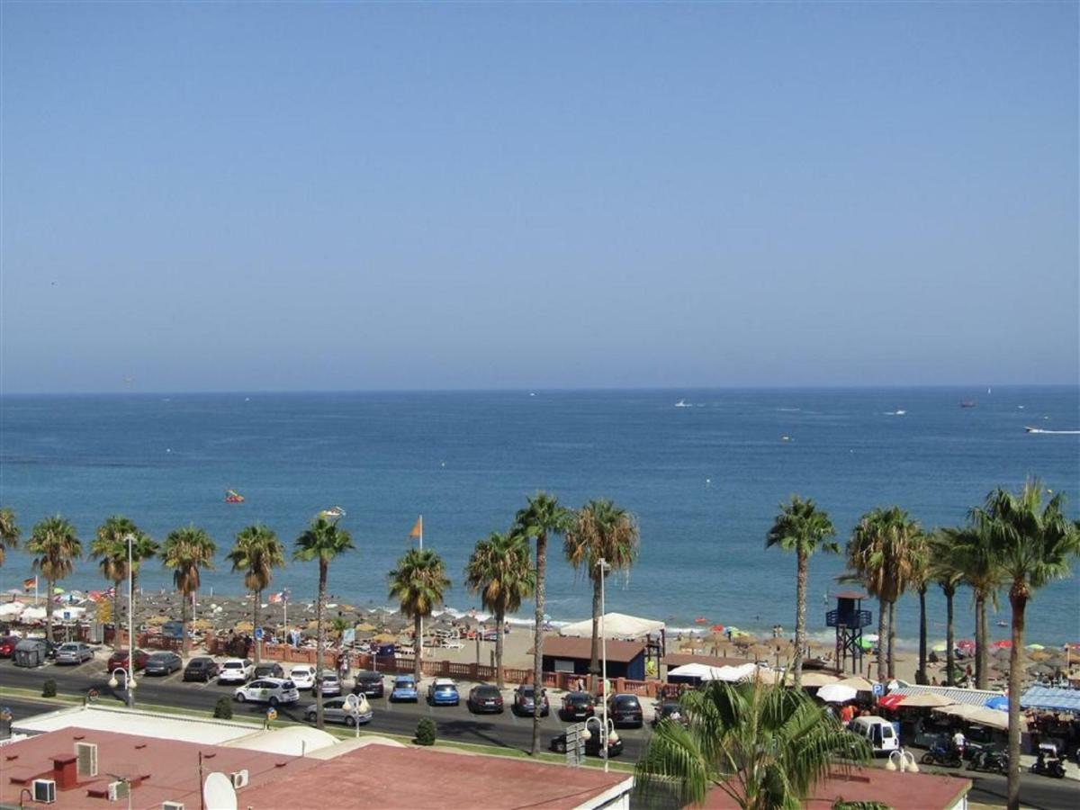 Luxury Beachfront Apartment In Benalmadena Costa Eksteriør billede