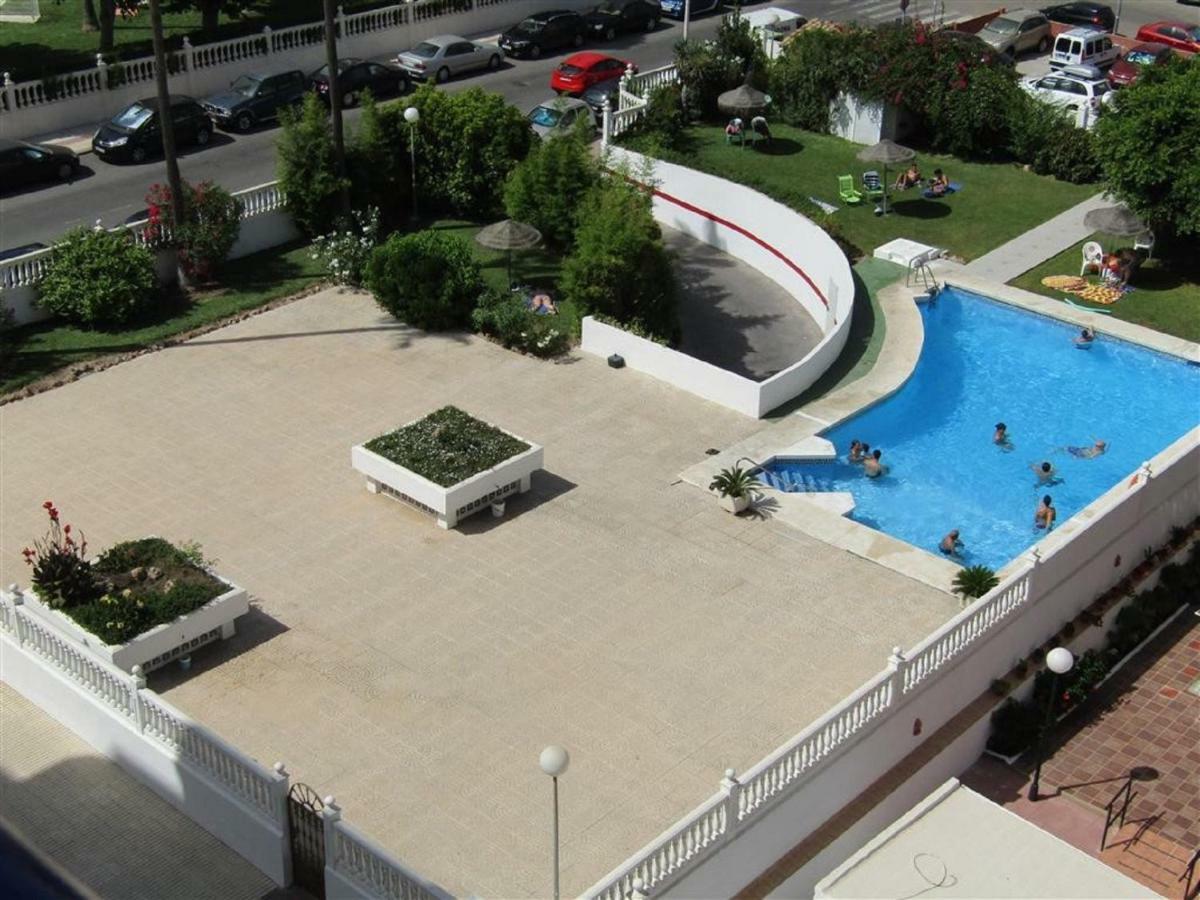 Luxury Beachfront Apartment In Benalmadena Costa Eksteriør billede