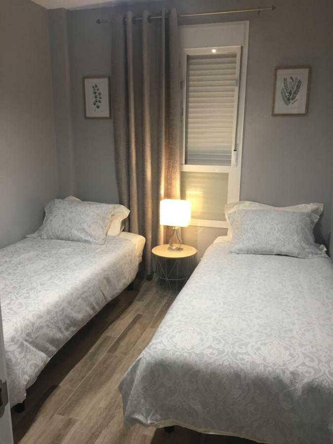 Luxury Beachfront Apartment In Benalmadena Costa Eksteriør billede